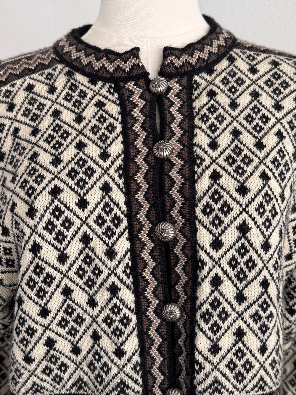 Vintage Dale of Norway Black, White & Brown Geometric Knit Cardigan size small - Picture 2 of 9